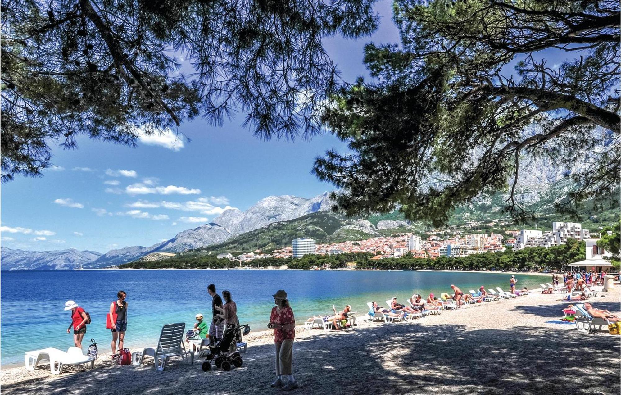 Awesome Apartment In Makarska With Wifi Zewnętrze zdjęcie